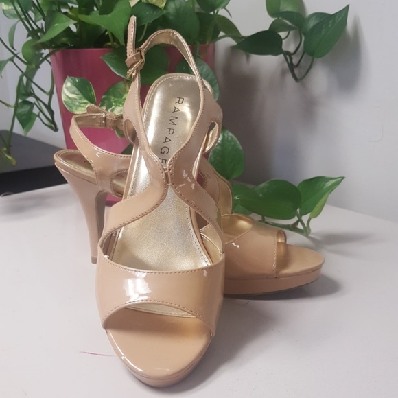 EUC Strappy Peep-toe Sandals - Picture 3 of 7